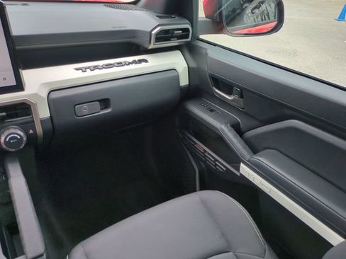 Used 2024 Toyota Tacoma TRD Sport RWD image 18