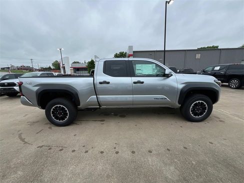 New 2025 Toyota Tacoma TRD Off-Road image 8