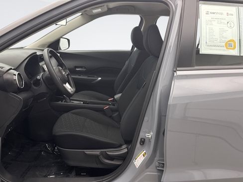 Used 2023 Nissan Kicks SV image 11