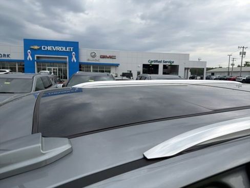 New 2026 Chevrolet Tahoe Premier w/ Sun And Tow Package AWD/4WD image 12