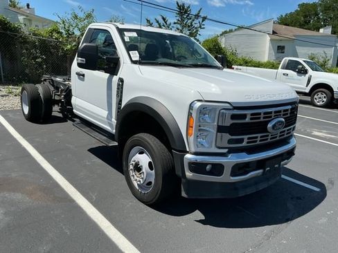 Used 2023 Ford F450 XL w/ Ambulance Prep Package RWD image 4