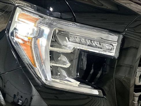 Used 2021 GMC Sierra 1500 AT4 w/ AT4 Value Package AWD/4WD image 4