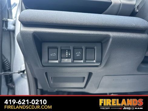 Used 2025 Subaru Outback Premium w/ Popular Package #1A image 25