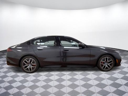 Used 2025 BMW i5 xDrive40 w/ M Sport Package image 7