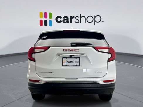 Used 2022 GMC Terrain SLT w/ Infotainment Package II AWD/4WD image 4
