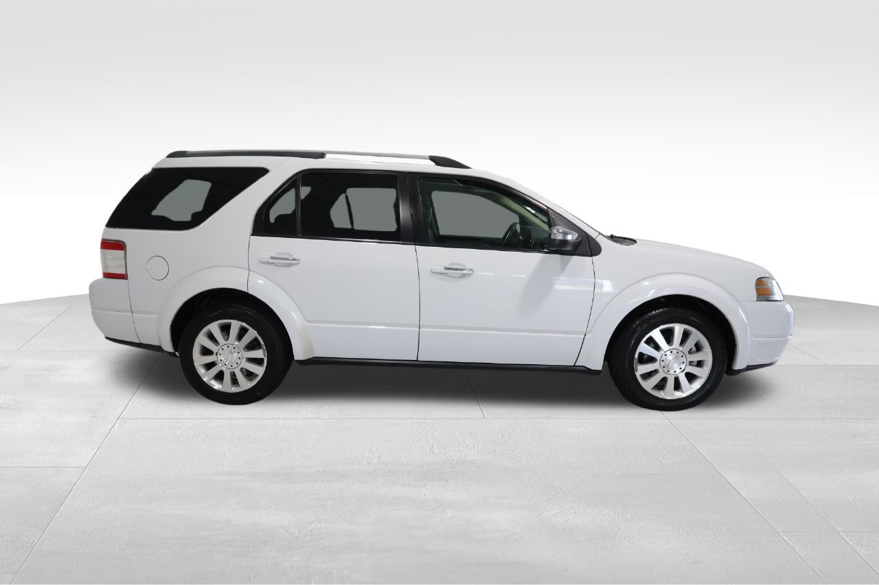 Used 2008 Ford Taurus X Limited FWD image 4