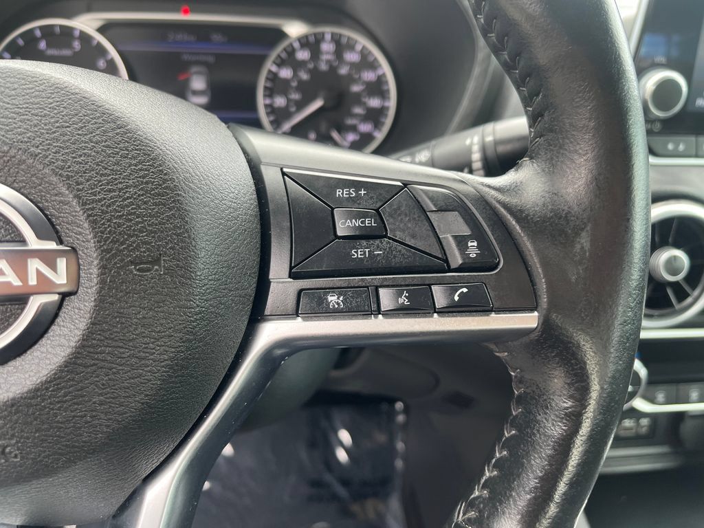 Used 2024 Nissan Sentra SV FWD image 28