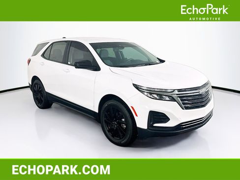 Used 2024 Chevrolet Equinox LS w/ LS Convenience Package image 1