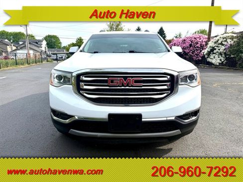 Used 2018 GMC Acadia SLT FWD image 3