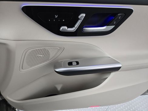 Used 2022 Mercedes-Benz C 300 Sedan image 19