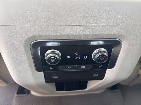 Used 2023 GMC Yukon Denali w/ LPO, Floor Liner Package AWD/4WD image 18