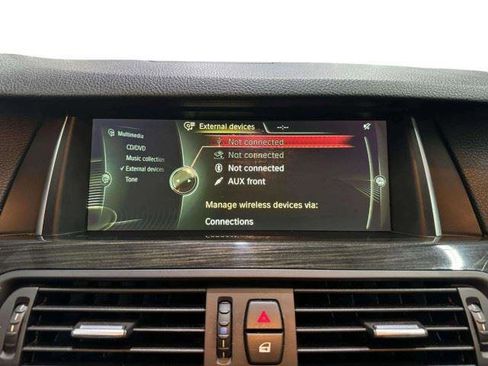 Used 2014 BMW 550i xDrive Sedan AWD/4WD image 25