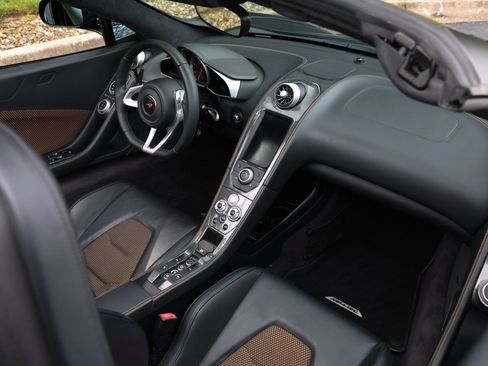 Used 2013 McLaren MP4-12C Spider image 33