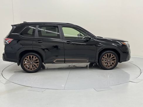 Used 2025 Subaru Forester Sport image 6