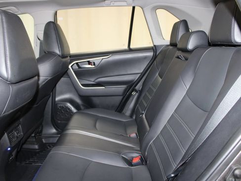 Used 2023 Toyota RAV4 XLE Premium FWD image 19