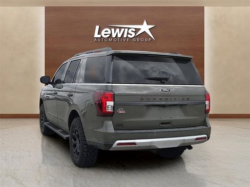 Used 2024 Ford Expedition Timberline image 3