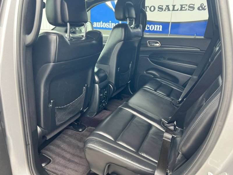 Used 2017 Jeep Grand Cherokee Limited w/ Trailer Tow Group IV AWD/4WD image 19