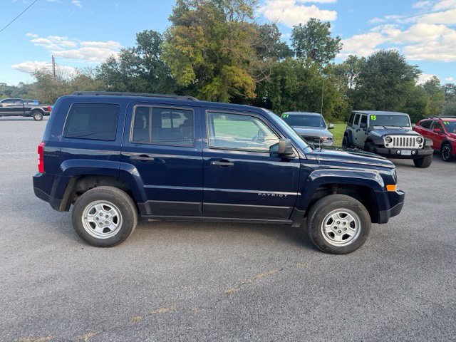 Used 2015 Jeep Patriot Sport AWD/4WD image 5