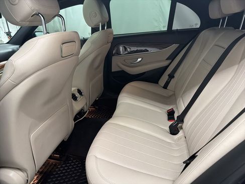 Used 2018 Mercedes-Benz E 300 image 20