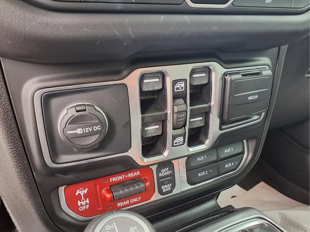 Used 2025 Jeep Wrangler Unlimited Rubicon AWD/4WD image 25