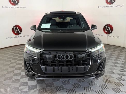 Certified 2025 Audi Q7 3.0T Premium Plus AWD/4WD image 2