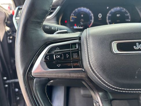 Used 2022 Jeep Grand Cherokee L Overland w/ Advanced Protech Group III image 15