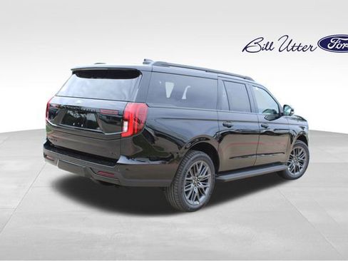 New 2026 Ford Expedition Max Platinum AWD/4WD image 3