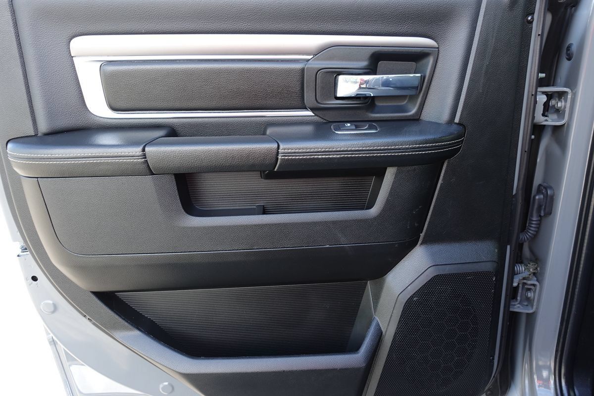 Used 2022 RAM 1500 Warlock w/ Ceramic Grey Warlock Package AWD/4WD image 25