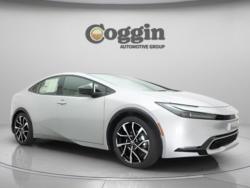 New 2025 Toyota Prius Plug-In Hybrid image 26