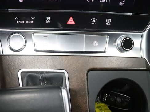 Used 2019 Audi A6 3.0T Premium Plus w/ Premium Plus Package AWD/4WD image 33