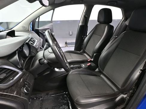 Used 2014 Buick Encore FWD image 21