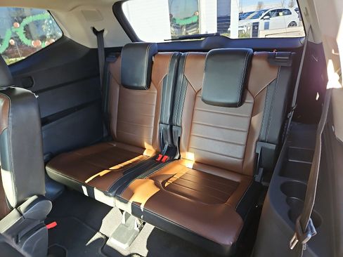 Used 2022 Volkswagen Atlas SEL Premium image 7