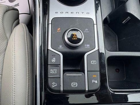 Used 2023 Kia Sorento SX Prestige w/ Panoramic Sunroof Package image 30