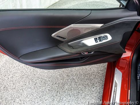 Used 2021 Chevrolet Corvette Stingray Premium Cpe w/ Z51 Performance Package RWD image 21