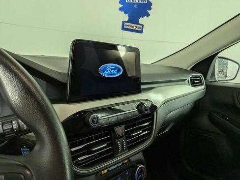 Used 2022 Ford Escape SE image 22