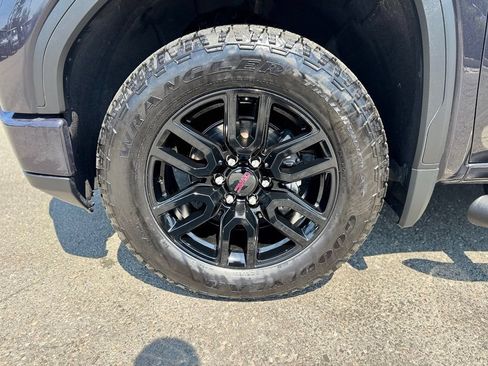 Used 2026 GMC Sierra 1500 Elevation w/ Elevation Select Package AWD/4WD image 3