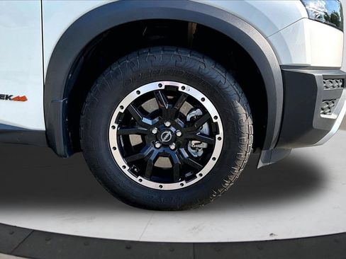 Used 2024 Nissan Pathfinder Rock Creek AWD/4WD image 33