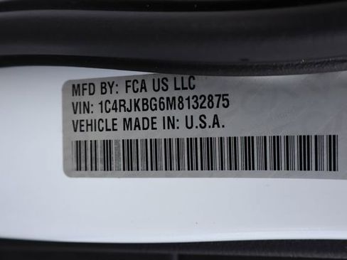 Used 2021 Jeep Grand Cherokee L Limited AWD/4WD image 53