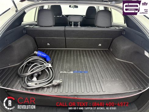 Used 2020 Toyota Prius Prime LE FWD image 7