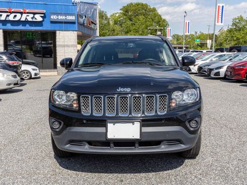 Used 2017 Jeep Compass Latitude AWD/4WD image 2