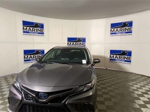 Used 2021 Toyota Camry XSE image 5