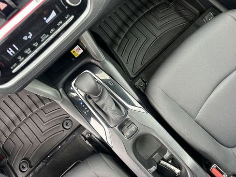 Certified 2023 Toyota Corolla Cross LE w/ Moonroof Package image 38