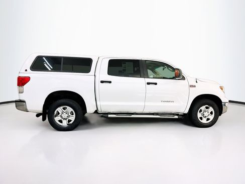Used 2012 Toyota Tundra 4x4 CrewMax w/ Tow Pkg image 10