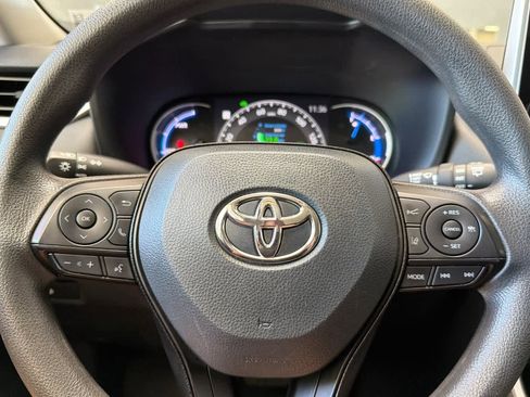 Used 2024 Toyota RAV4 XLE AWD/4WD image 25