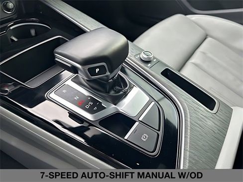 Used 2023 Audi A4 2.0T Premium w/ Convenience Package image 38