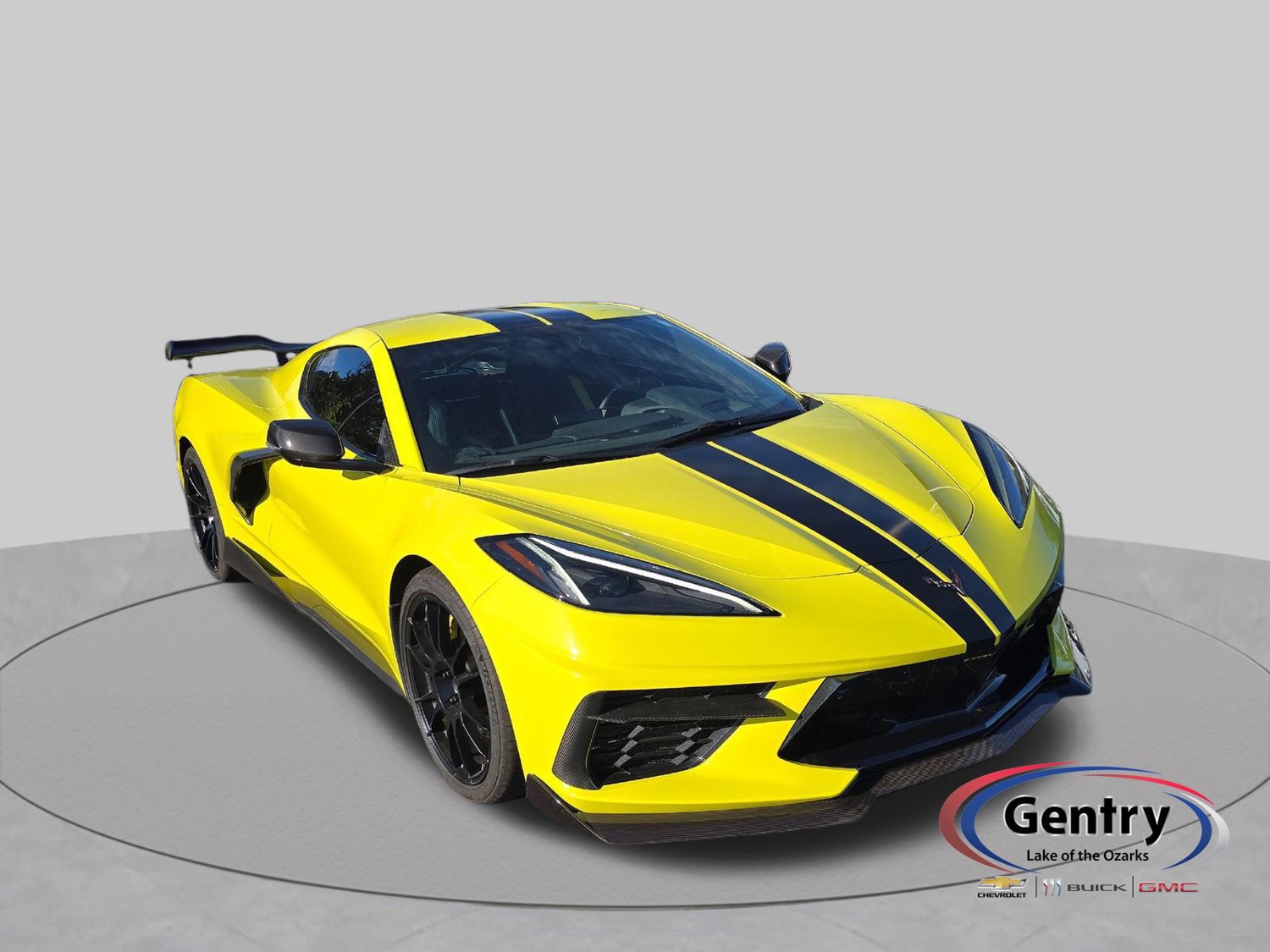 Used 2021 Chevrolet Corvette Stingray Preferred Cpe w/ Z51 Performance Package RWD image 3