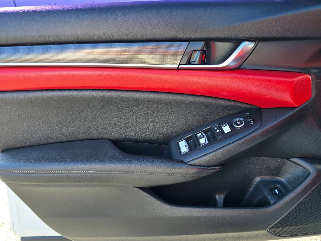 Used 2019 Honda Accord Sport image 18