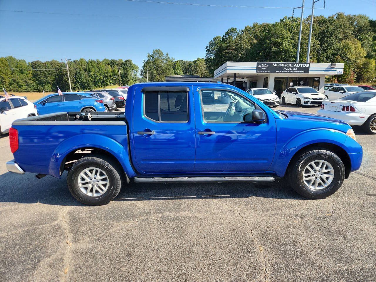 Used 2015 Nissan Frontier SV w/ SV Value Truck Package RWD image 1