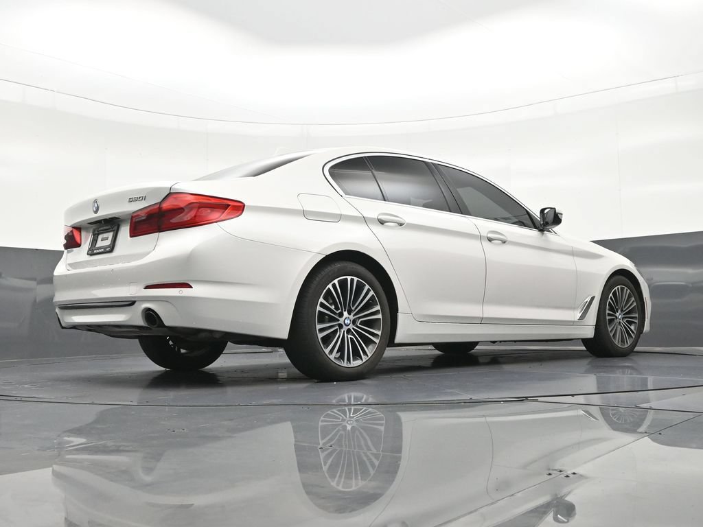 Used 2019 BMW 530i w/ Convenience Package RWD image 27