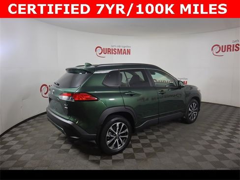 Used 2024 Toyota Corolla Cross XLE image 8